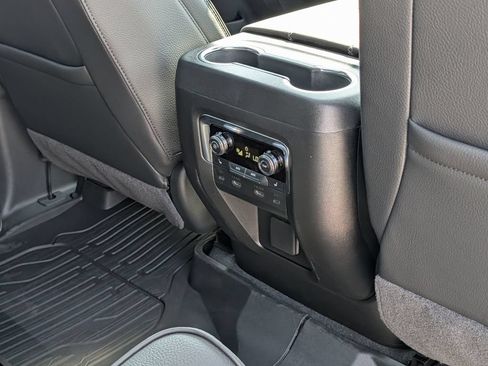 New 2026 GMC Yukon Denali w/ Denali Reserve Package AWD/4WD image 33