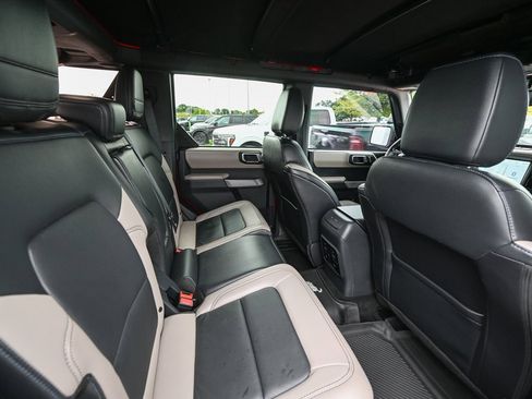 Certified 2022 Ford Bronco Wildtrak image 26