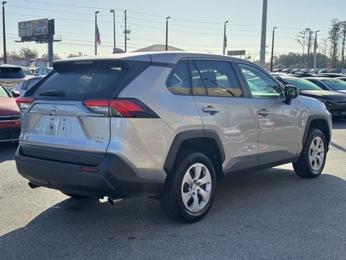 Used 2024 Toyota RAV4 LE image 5