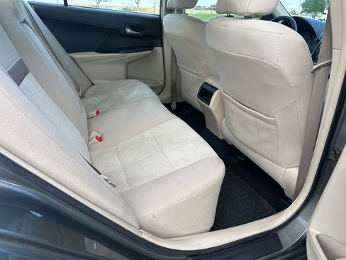 Used 2013 Toyota Camry LE image 16