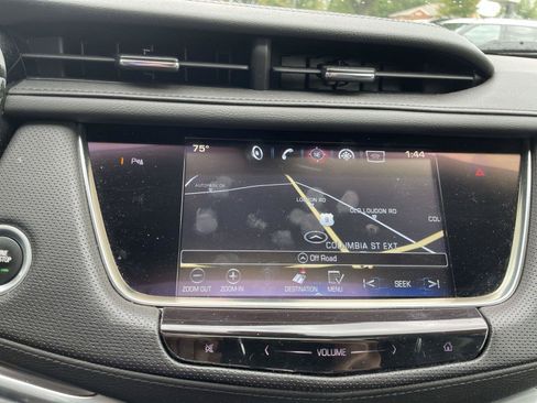 Used 2017 Cadillac XT5 Luxury w/ Driver Awareness Package AWD/4WD image 19