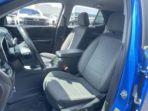 Used 2024 Chevrolet Equinox LT w/ LPO, Floor Liner Package FWD image 18