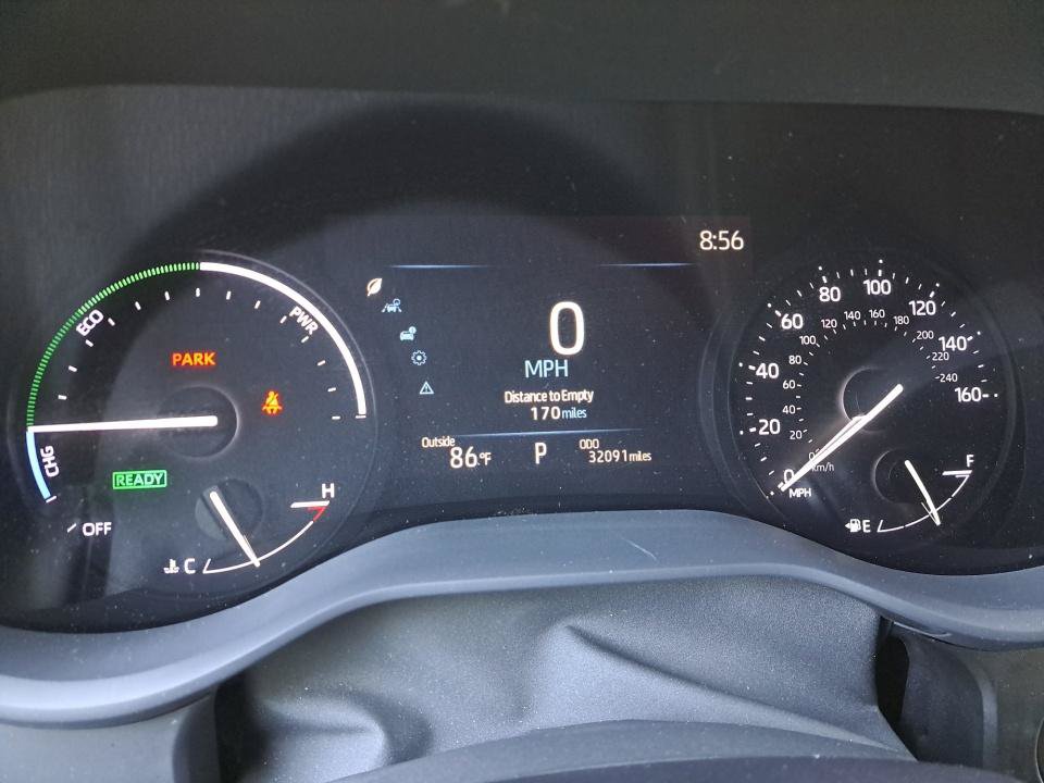 Used 2025 Toyota Sienna LE AWD/4WD image 28
