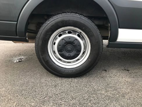 Used 2016 Ford Transit 350 XL image 35