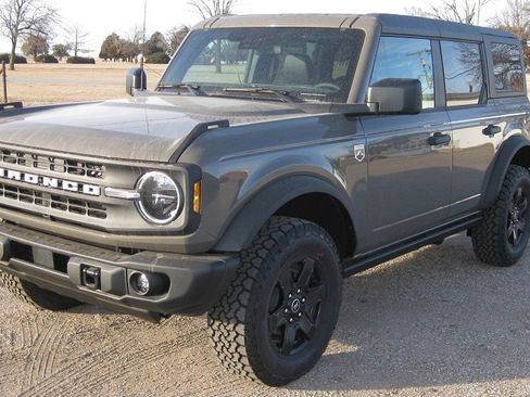 New 2025 Ford Bronco Big Bend w/ Black Diamond Package image 8