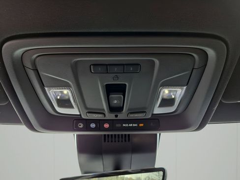 Used 2024 GMC Sierra 1500 AT4 w/ Technology Package AWD/4WD image 44