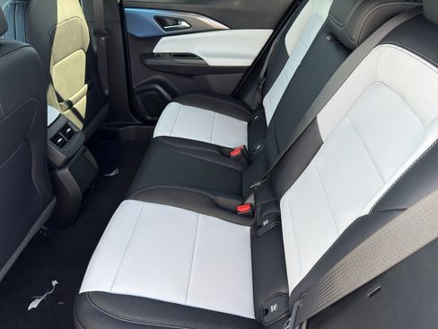 New 2026 Chevrolet Equinox EV LT image 23