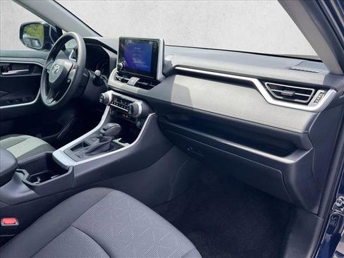 Certified 2025 Toyota RAV4 XLE FWD image 23