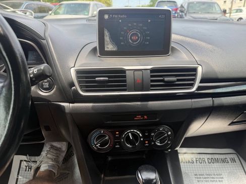 Used 2015 MAZDA MAZDA3 i Touring FWD image 16