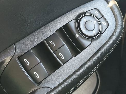 Used 2021 Buick Encore GX Preferred image 23