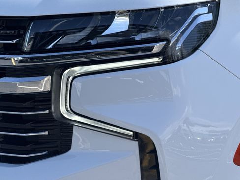 Used 2022 Chevrolet Tahoe LT w/ Luxury Package image 12