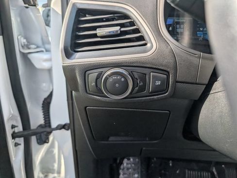 Used 2024 Ford Edge SEL AWD/4WD image 12