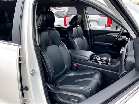 Used 2023 Honda Pilot EX-L image 8