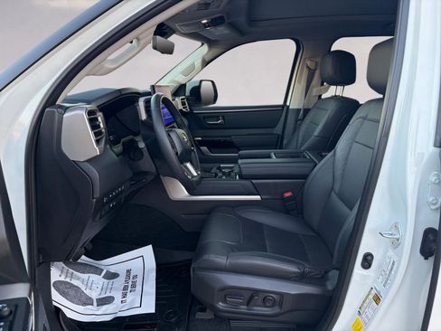 Used 2024 Toyota Tundra Limited image 9