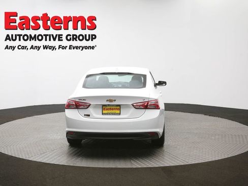 Used 2020 Chevrolet Malibu LT image 36