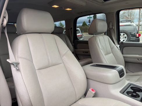 Used 2009 GMC Yukon SLT image 17