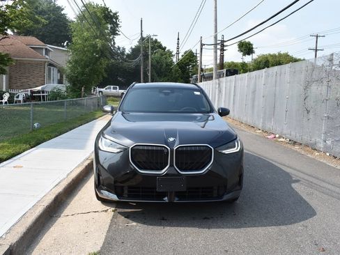 Used 2025 BMW X3 xDrive30i AWD/4WD image 3