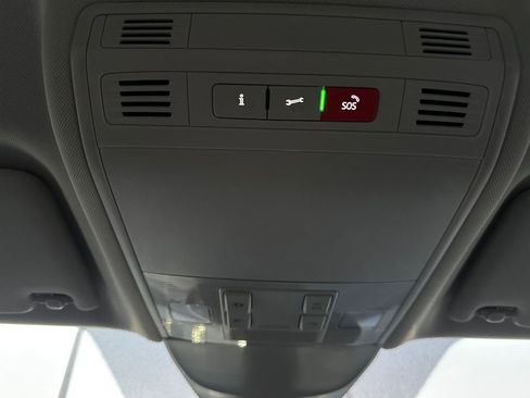 Used 2024 Volkswagen Taos S image 17