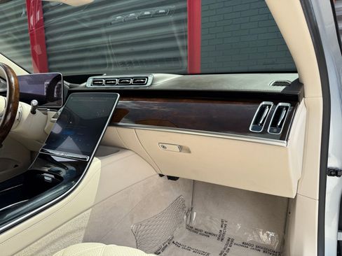 Used 2024 Mercedes-Benz Maybach S 580 4MATIC image 28
