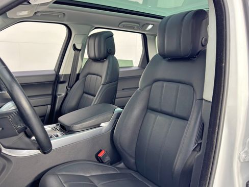 Used 2022 Land Rover Range Rover Sport SE image 40