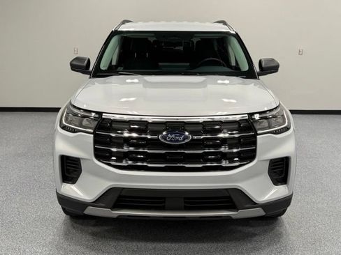 New 2026 Ford Explorer Active AWD/4WD image 4