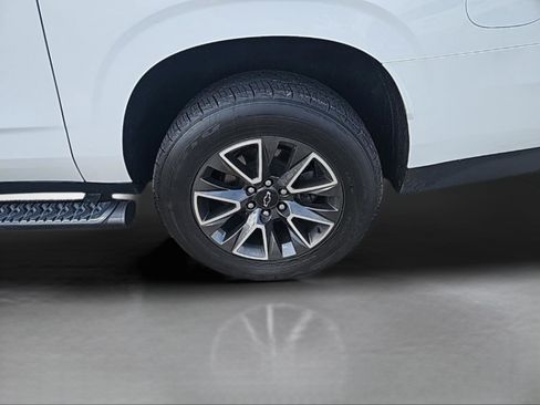 Used 2021 Chevrolet Suburban Z71 w/ Rear Media and Nav Package image 9