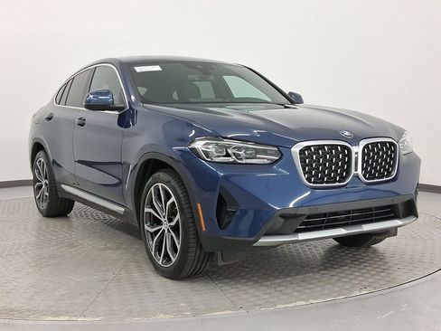 Certified 2023 BMW X4 xDrive30i image 7