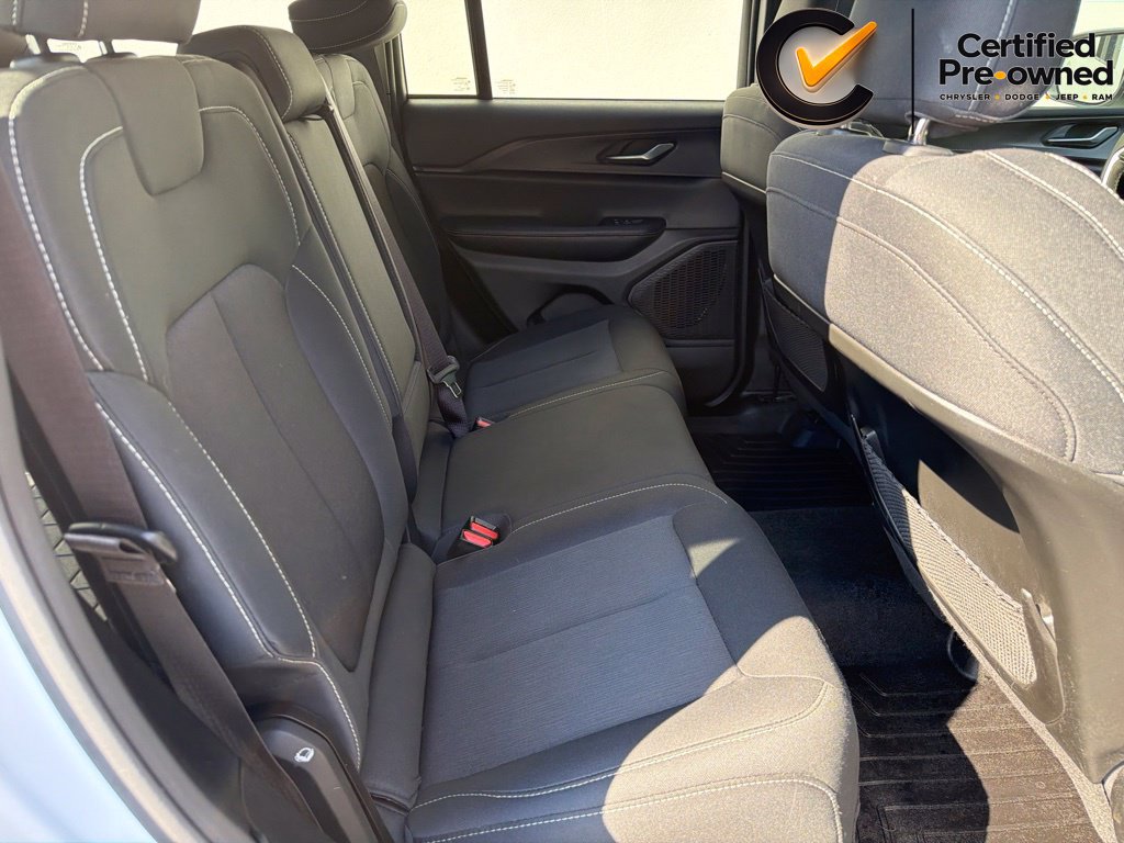 Certified 2024 Jeep Grand Cherokee Laredo X AWD/4WD image 23