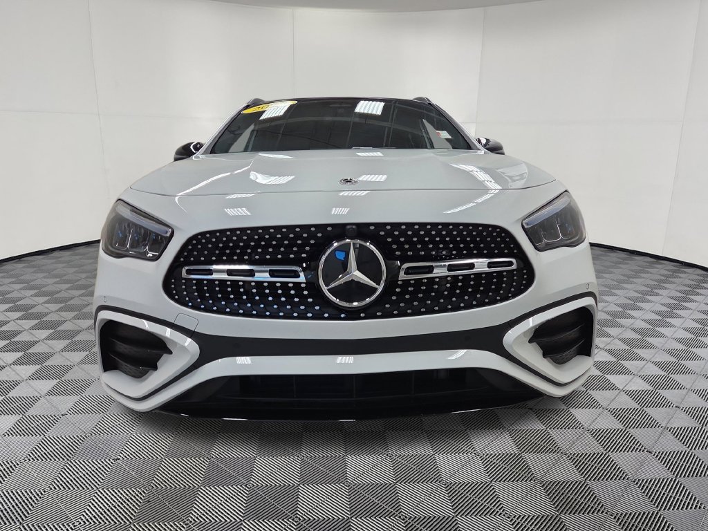 Used 2025 Mercedes-Benz GLA 250 4MATIC image 5