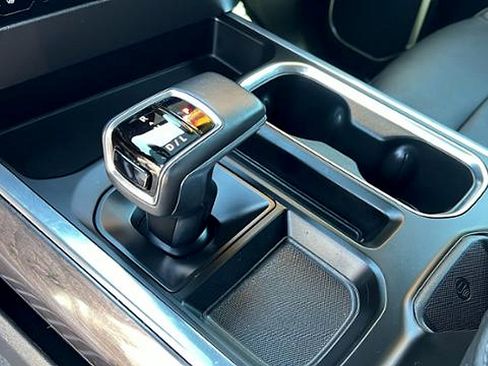 Used 2022 Chevrolet Silverado 1500 LTZ w/ Technology Package image 23