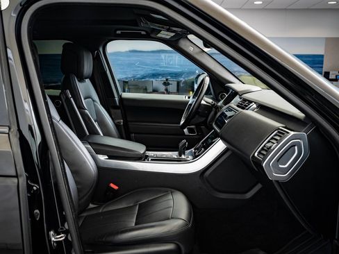 Used 2020 Land Rover Range Rover Sport HSE image 25