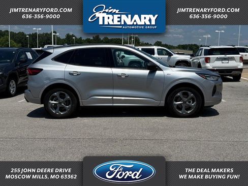 Used 2024 Ford Escape ST-Line w/ Tech Pack #1 FWD image 1