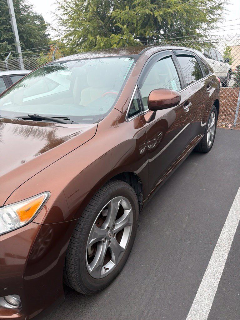 Used 2009 Toyota Venza FWD image 2
