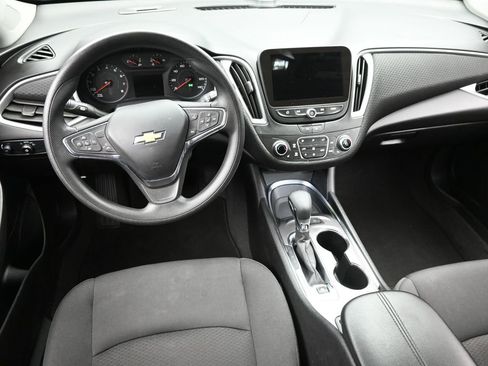 Used 2024 Chevrolet Malibu LT FWD image 11