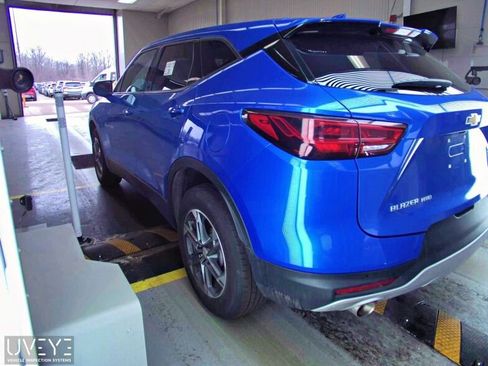 Used 2024 Chevrolet Blazer LT w/ Driver Confidence Package image 3