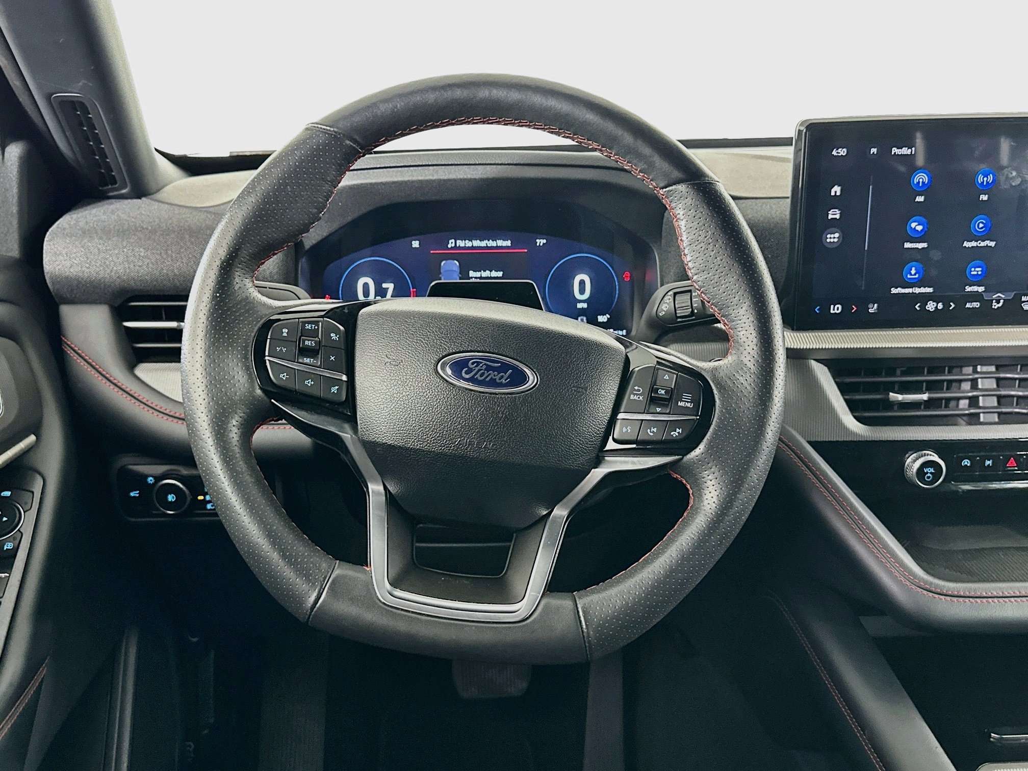 Used 2025 Ford Explorer ST-Line w/ ST-Line Street Pack AWD/4WD image 18