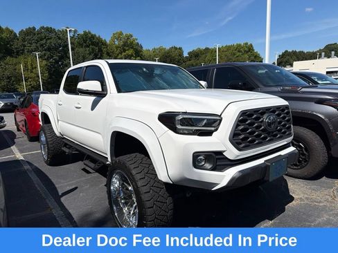 Used 2023 Toyota Tacoma TRD Off-Road w/ TRD Premium Off Road Package AWD/4WD image 1