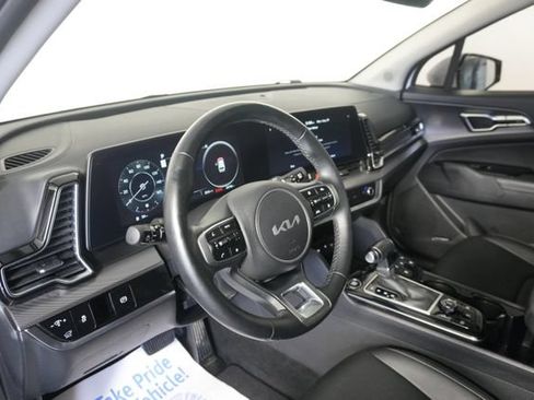 Used 2025 Kia Sportage SX AWD/4WD image 17