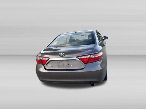 Used 2016 Toyota Camry XLE FWD image 5