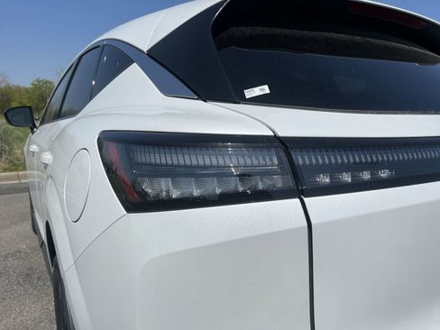 New 2025 Nissan Murano SV image 30