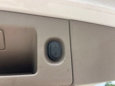 Used 2016 GMC Yukon SLT w/ Open Road Package RWD image 7