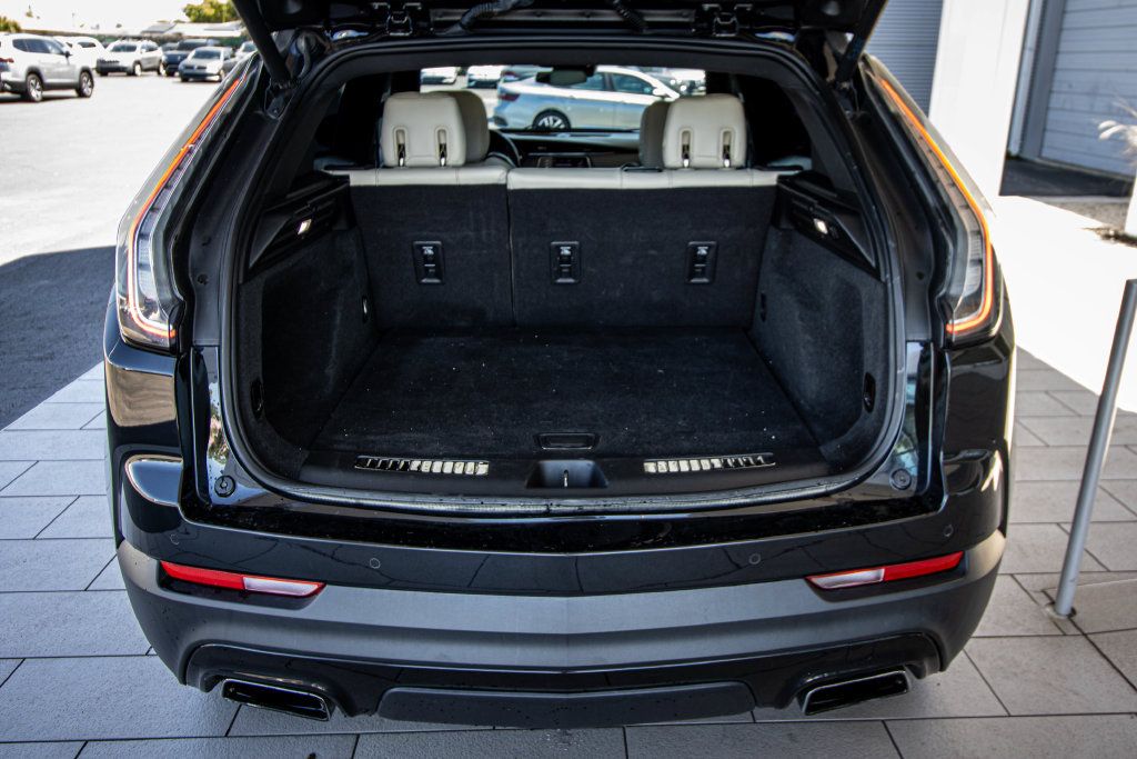 Used 2020 Cadillac XT4 Sport AWD/4WD image 17