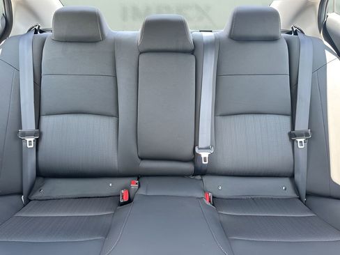 Used 2023 Nissan Altima 2.5 SV image 11