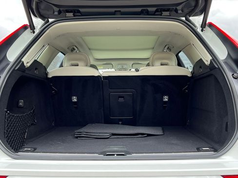 Used 2023 Volvo XC60 B5 Ultimate w/ Climate Package AWD/4WD image 40