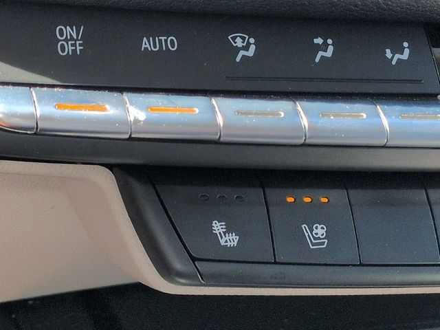 Used 2019 Cadillac XT4 Premium Luxury AWD/4WD image 30