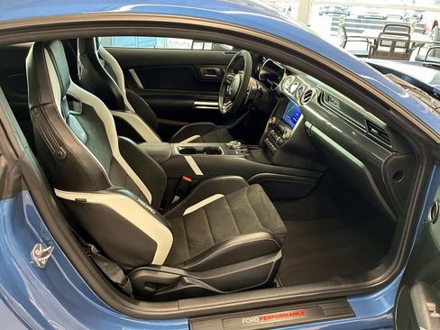 Used 2021 Ford Mustang Shelby GT500 w/ Carbon Fiber Track Pack RWD image 9