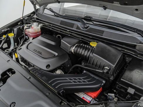 Used 2022 Chrysler Pacifica Touring-L image 40