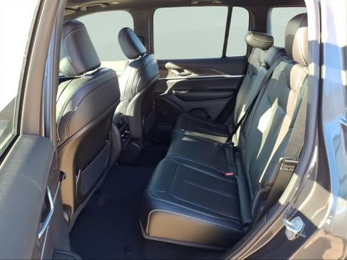New 2025 Jeep Grand Cherokee Limited AWD/4WD image 9