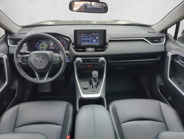 Used 2022 Toyota RAV4 XLE Premium AWD/4WD image 20