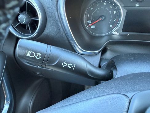 Used 2020 Chevrolet Blazer LT image 25